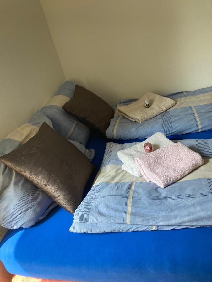 Toll Apartment Mit Privatem Eingang Free Parking Slbst Check-In Netflix 30 Zone Ruhig Duisburg Buitenkant foto